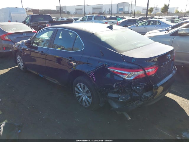 2020 TOYOTA CAMRY 4T1C31AK5LU518463 Photo 2