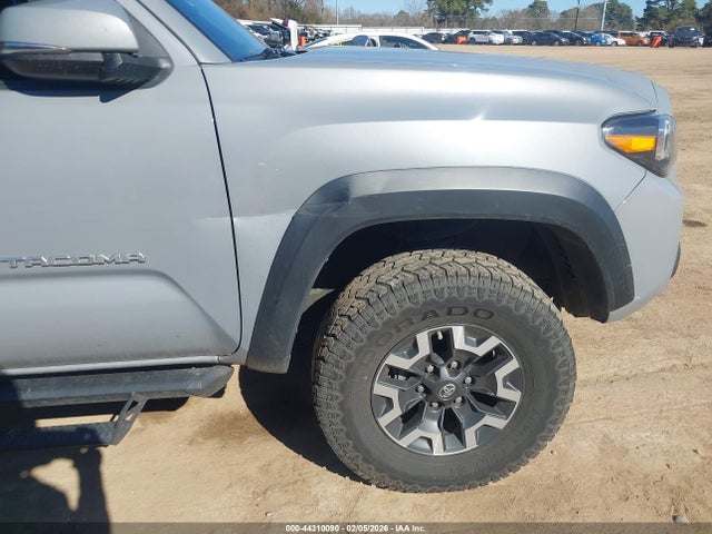 3TMCZ5AN5LM368749 Toyota Tacoma Trd Off-road