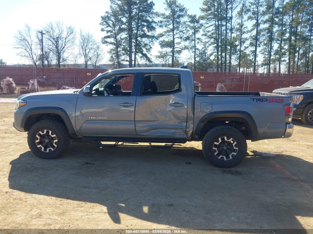 3TMCZ5AN5LM368749 Toyota Tacoma Trd Off-road