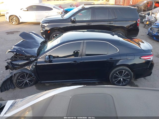 4T1G11AK2LU872528 Toyota CAMRY SE