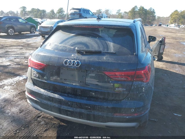 2020 Audi Q3 Premium Plus 45 Tfsi Quattro Tiptronic მანქანა იყიდება აუქციონზე, vin: WA1BECF37L1040601, აუქციონის ნომერი: 44310155