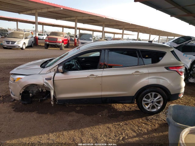 1FMCU9GD9HUB50722 Ford ESCAPE SE