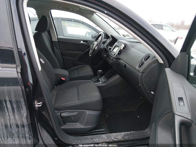 Продаж на аукціоні авто 2017 Volkswagen Tiguan 2.0t/2.0t S, vin: WVGAV7AXXHK053942, номер лоту: 44310160