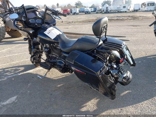 1HD1KTP25PB615678 Harley-Davidson FLTRXS