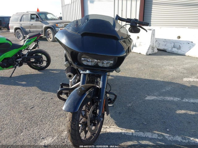 1HD1KTP25PB615678 Harley-Davidson FLTRXS