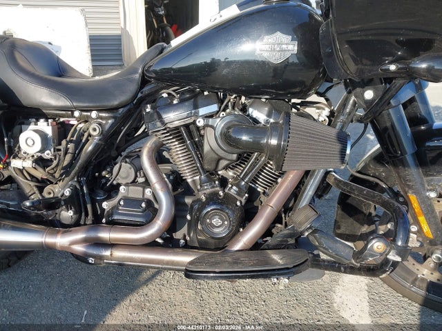1HD1KTP25PB615678 Harley-Davidson FLTRXS