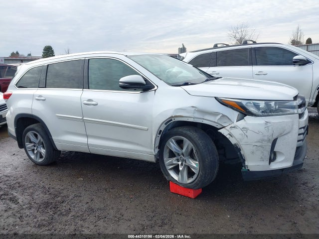 Toyota Highlander Limited 2018 5TDDZRFH4JS498517 Image 13