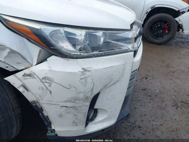 Toyota Highlander Limited 2018 5TDDZRFH4JS498517 Image 20