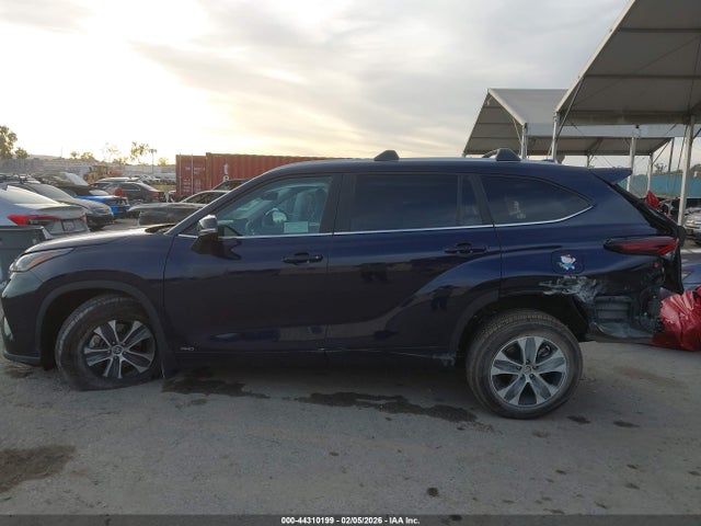 Toyota Highlander Hybrid Xle 2025 5TDKBRCHXSS685360 Image 15