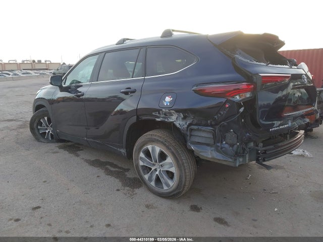 Toyota Highlander Hybrid Xle 2025 5TDKBRCHXSS685360 Image 3