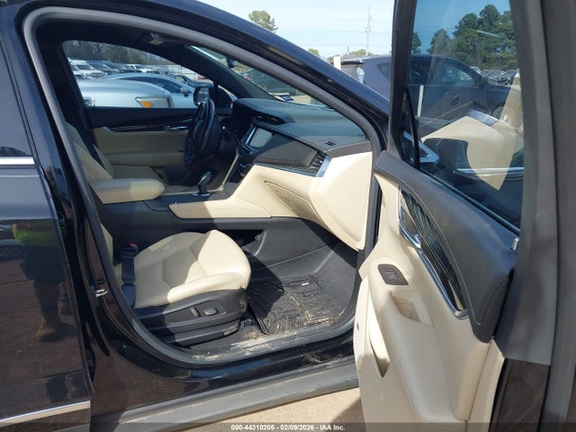 2017 CADILLAC XT5 1GYKNARS1HZ258503 Photo 4