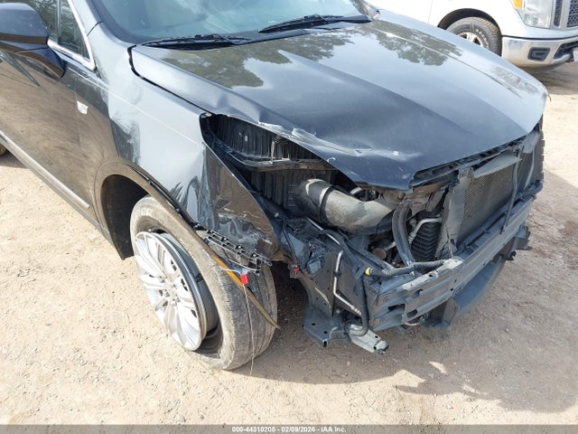 2017 CADILLAC XT5 1GYKNARS1HZ258503 Photo 5