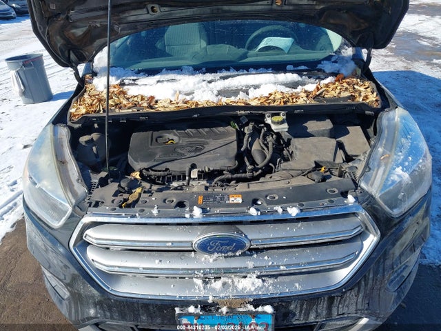 1FMCU0GD7HUD83283 Ford ESCAPE SE