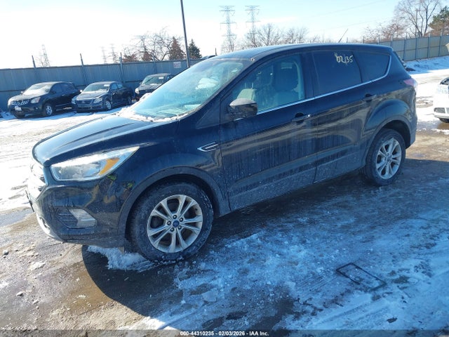 1FMCU0GD7HUD83283 Ford ESCAPE SE