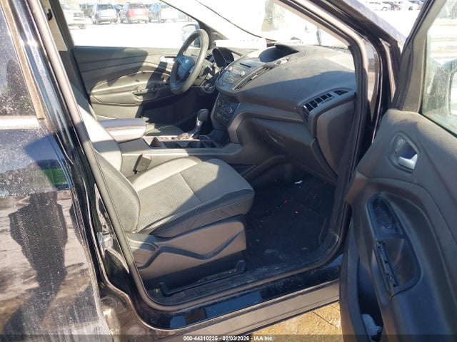 1FMCU0GD7HUD83283 Ford ESCAPE SE