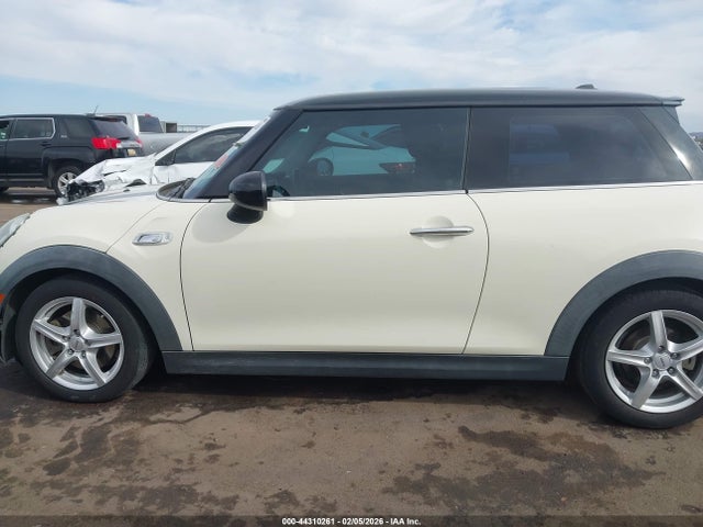 WMWXP7C54F2A41240 Mini Hardtop Cooper S