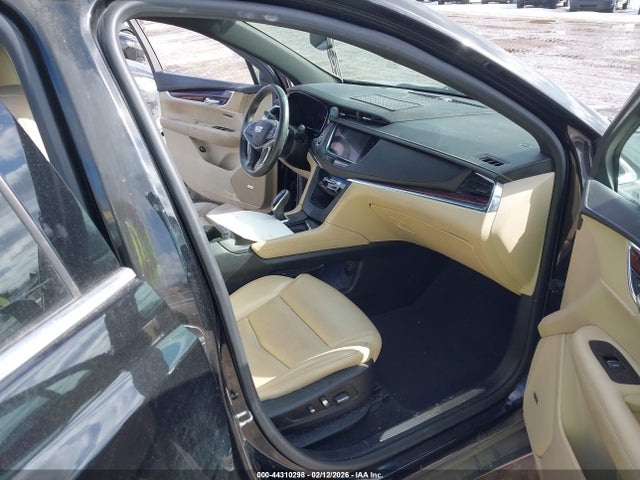 2017 Cadillac Xt5 Luxury მანქანა იყიდება აუქციონზე, vin: 1GYKNBRS7HZ179861, აუქციონის ნომერი: 44310298