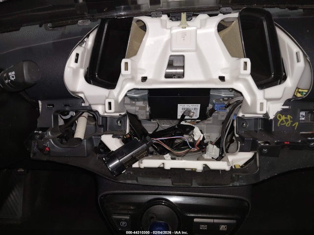 JTDKARFU4L3107043 Toyota Prius Limited