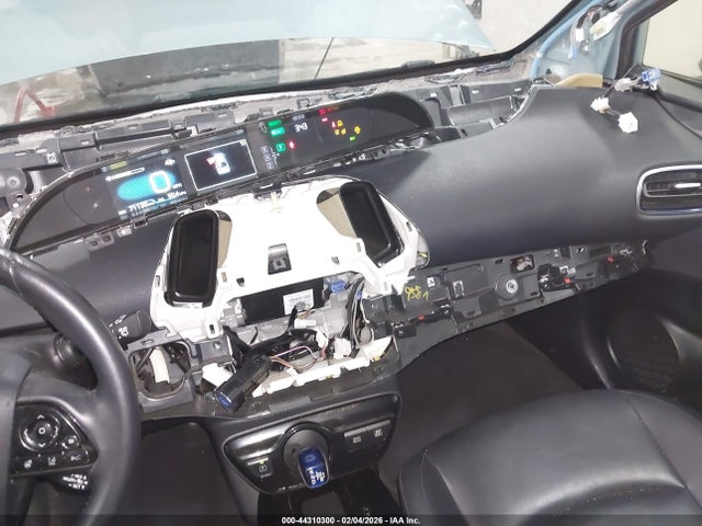 JTDKARFU4L3107043 Toyota Prius Limited
