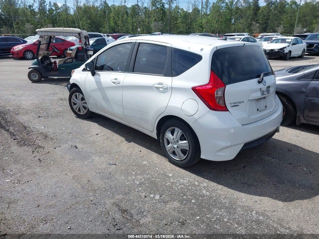 2018 NISSAN VERSA NOTE 3N1CE2CP1JL355253 Photo 2