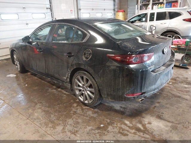 2020 MAZDA MAZDA3 JM1BPBCM4L1162677 Photo 2