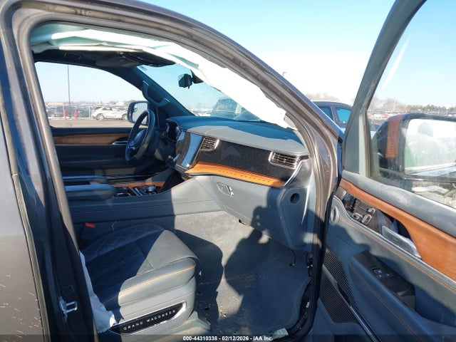 2023 JEEP GRAND WAGONEER 1C4SJVGP2PS505350 Photo 4