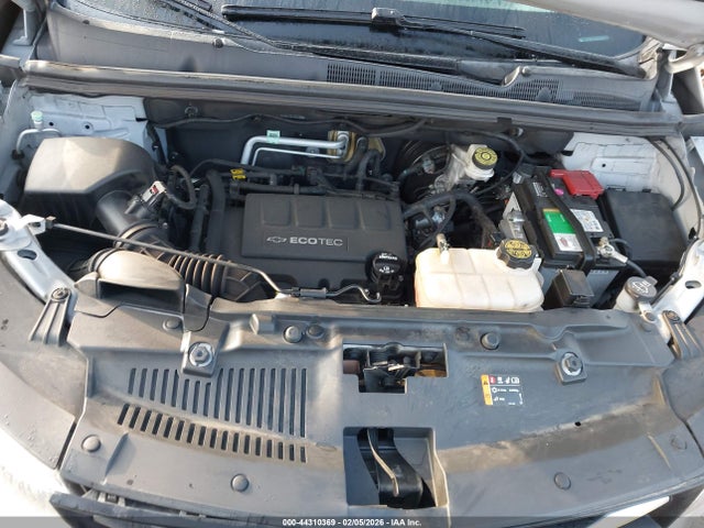 KL7CJLSB2KB816898 Chevrolet Trax Lt