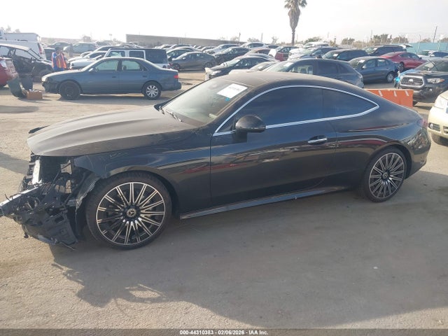 W1KMJ4HB6SF057045 Mercedes-Benz Cle 300 4matic
