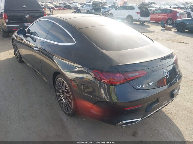 W1KMJ4HB6SF057045 Mercedes-Benz Cle 300 4matic