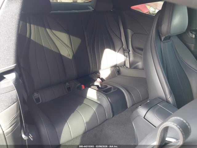 W1KMJ4HB6SF057045 Mercedes-Benz Cle 300 4matic