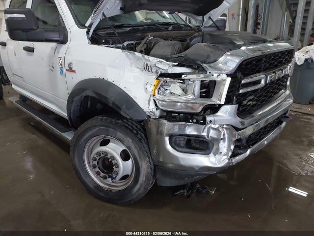 44310415 :رقم المزاد ، 3C7WRNFL7RG172598 vin ، 2024 Ram 5500 Chassis Tradesman/slt/laramie/limited مزاد بيع