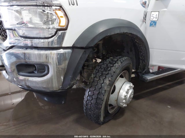 44310415 :رقم المزاد ، 3C7WRNFL7RG172598 vin ، 2024 Ram 5500 Chassis Tradesman/slt/laramie/limited مزاد بيع