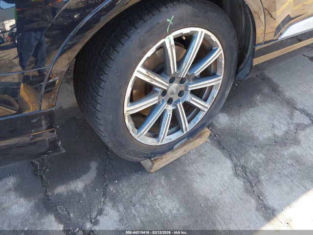 Audi Q7 3.0t Premium 2017 WA1LAAF79HD024249 Image 6