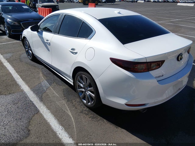 3MZBPADL0KM105438 Mazda Mazda3 Preferred Package