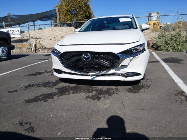 3MZBPADL0KM105438 Mazda Mazda3 Preferred Package