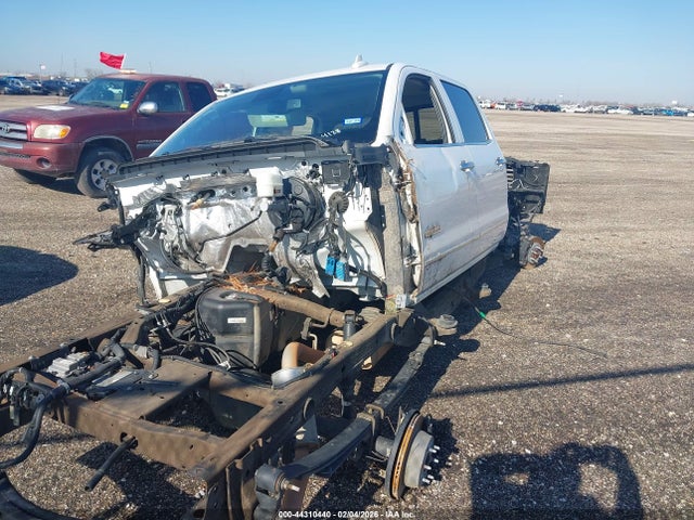 Chevrolet Silverado 1500 2018 3GCUKTEC2JG214128 Image 2