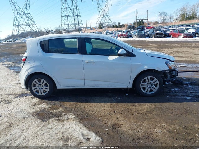 1G1JG6SB4K4133754 Chevrolet Sonic Lt Auto