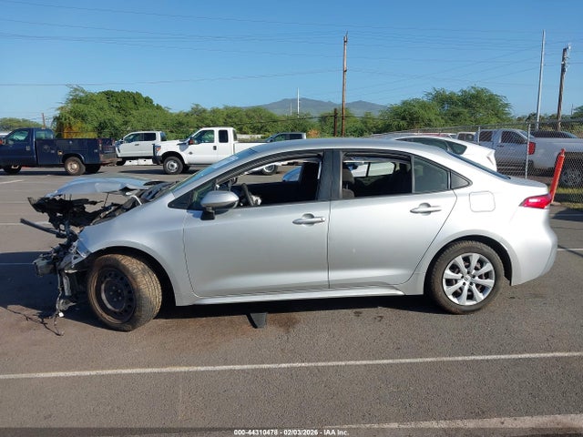 Продажа на аукционе авто 2020 Toyota Corolla Le, vin: JTDEPRAE4LJ081521, номер лота: 44310478