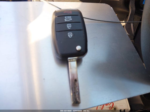 5XXGT4L38HG121470 KIA Optima Lx
