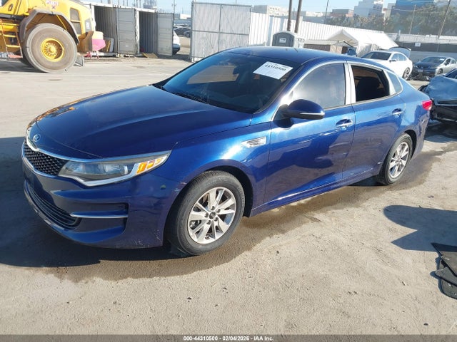5XXGT4L38HG121470 KIA Optima Lx