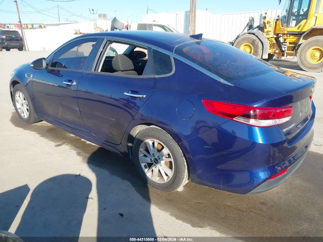 5XXGT4L38HG121470 KIA Optima Lx