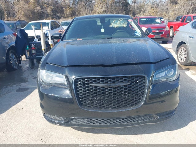 2C3CCABG5JH244958 Chrysler 300 300s