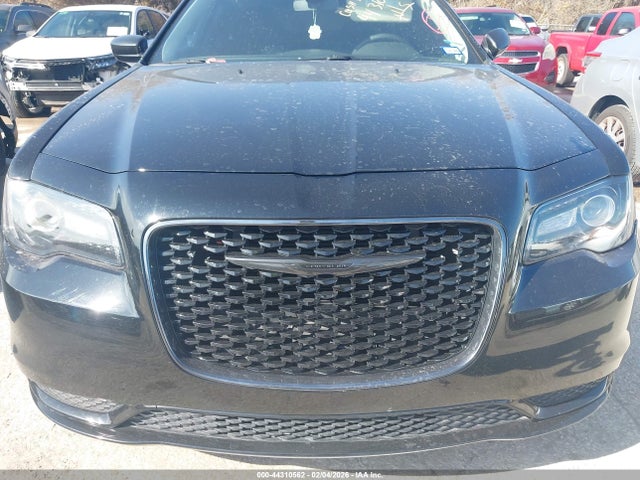2C3CCABG5JH244958 Chrysler 300 300s