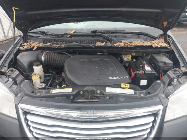 Продажа на аукционе авто 2011 Chrysler Town & Country Touring, vin: 2A4RR5DG2BR694677, номер лота: 44310608