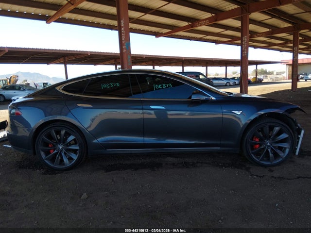 5YJSA1E45FF108373 Tesla Model S 85d/p85d