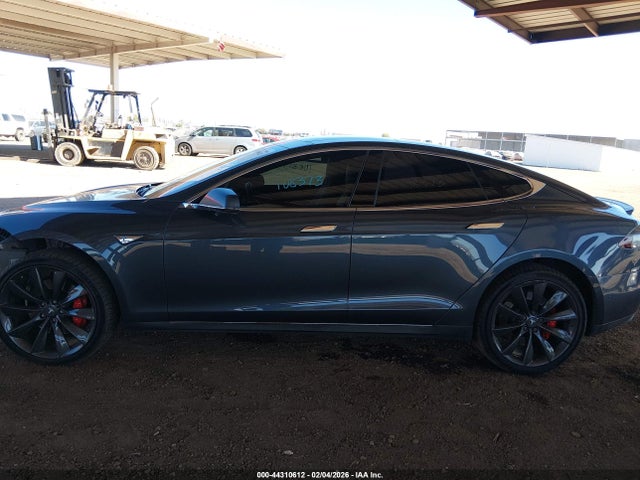 5YJSA1E45FF108373 Tesla Model S 85d/p85d