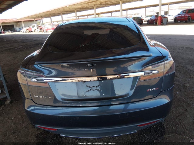 Tesla Model S 85d/p85d 2015 5YJSA1E45FF108373 Image 17