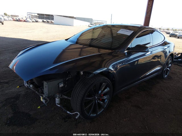 2015 TESLA MODEL S 5YJSA1E45FF108373 Photo 1