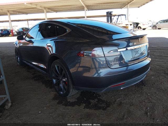 2015 TESLA MODEL S 5YJSA1E45FF108373 Photo 2
