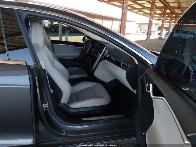 2015 TESLA MODEL S 5YJSA1E45FF108373 Photo 4